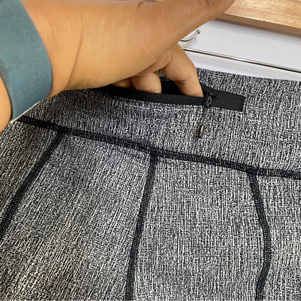 Lululemon Pace Rival Crop Cross Hatch Legging Grey Black Size 8 Yoga Athleisure - Picture 6 of 12
